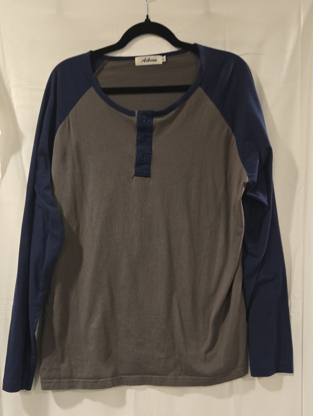 Aibrou Men's Two-Tone Raglan Henley Long Sleeve Shirt
